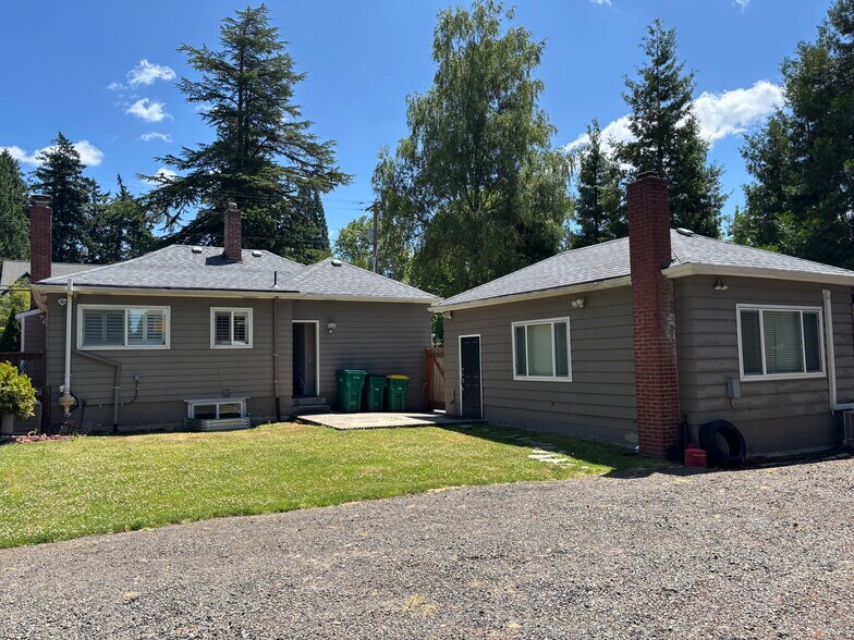 4535 SW Laurelwood Ave, Portland, OR à vendre - Photo de l’immeuble – Image 2 sur 11