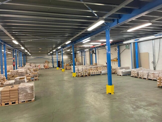 Plus de détails pour Industriel/Logistique à vendre