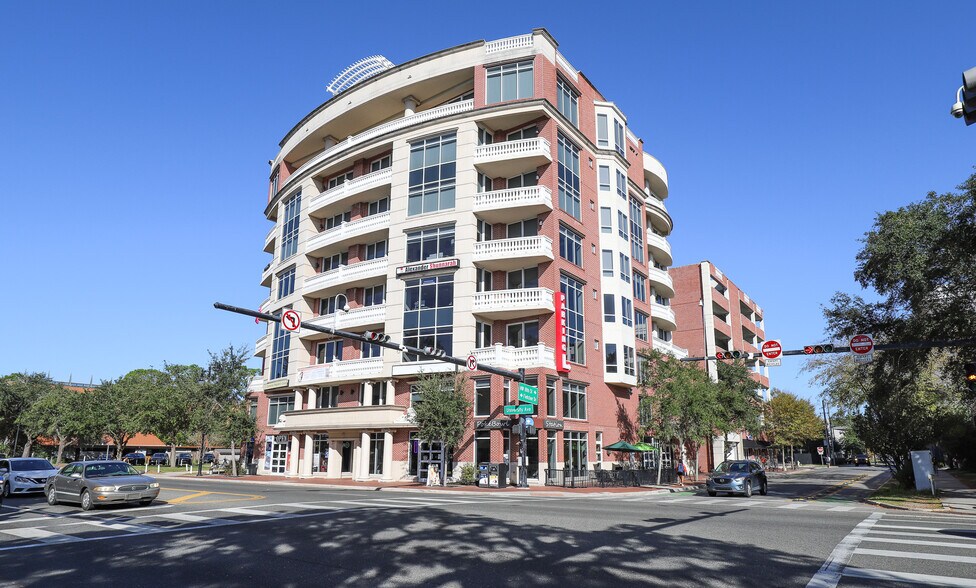 1800 W University Ave, Gainesville, FL à louer - Photo de l’immeuble – Image 3 sur 4