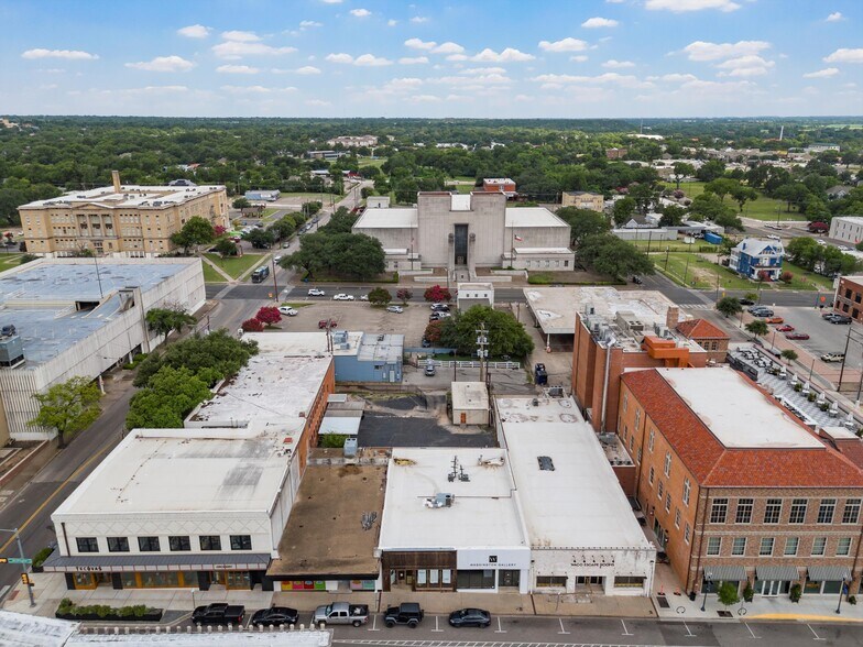 715-719 Washington Ave, Waco, TX à vendre - Photo de l’immeuble – Image 2 sur 7