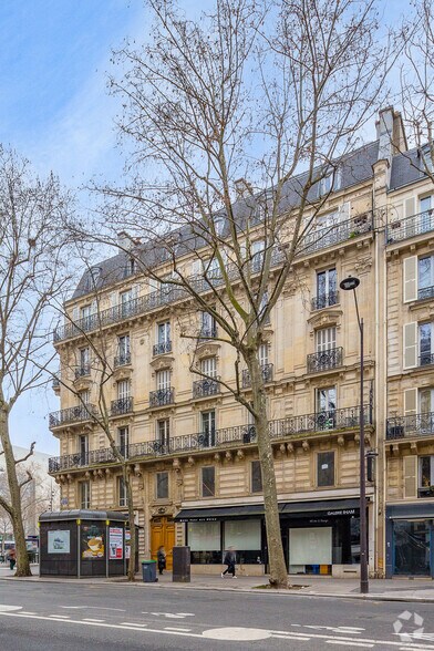 Local commercial dans Paris à louer - Photo de l’immeuble – Image 3 sur 3