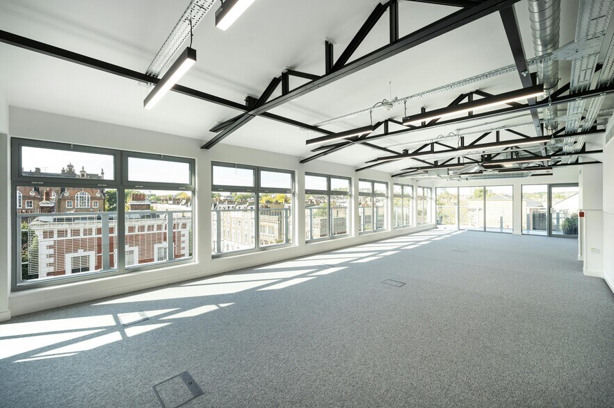42 Gloucester Av, Londres à louer - Photo de l’immeuble – Image 2 sur 26