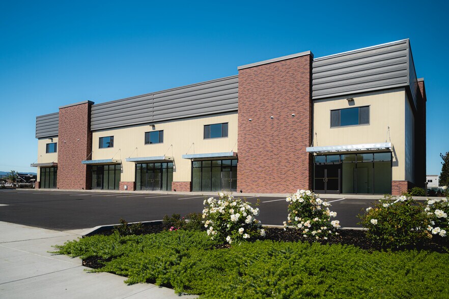 285 Nagareda Dr, Gilroy, CA à louer - Photo principale – Image 1 sur 11