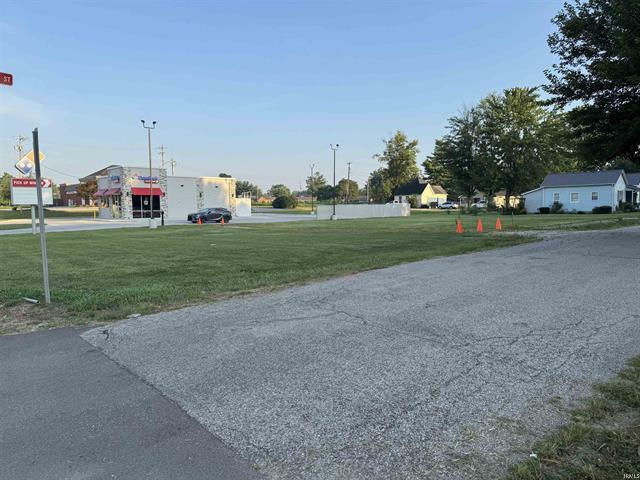 902 W Broadway St, Princeton, IN à vendre - Photo de l’immeuble – Image 2 sur 3