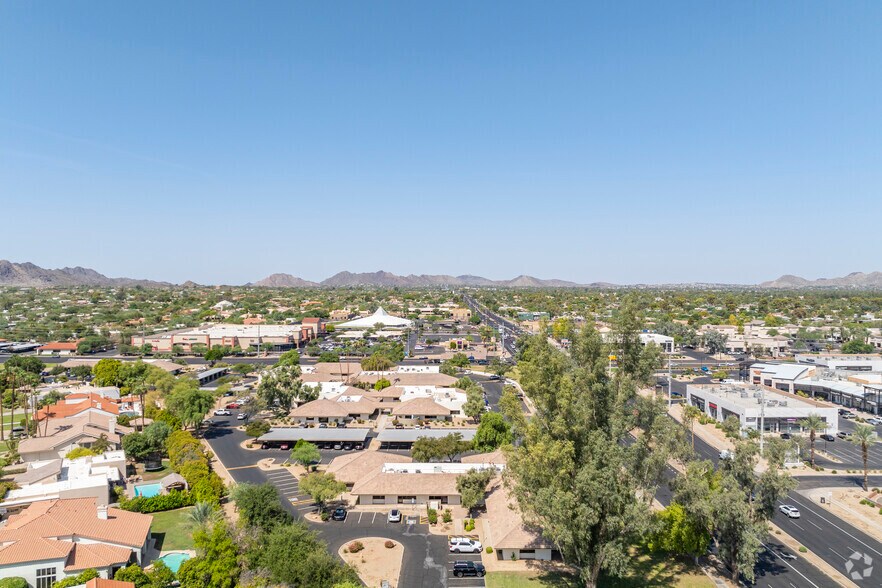 10555-10599 N Tatum Blvd, Paradise Valley, AZ à louer - Photo de l’immeuble – Image 3 sur 7
