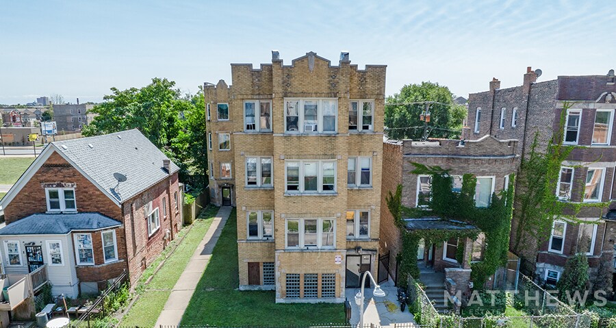 3522 Grenshaw, Chicago, IL à vendre - Photo de l’immeuble – Image 3 sur 10