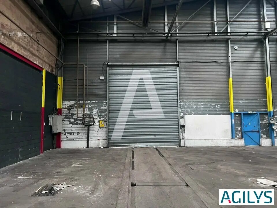 Local d’activités dans Corbeil-Essonnes à louer Photo intérieure– Image 1 sur 5