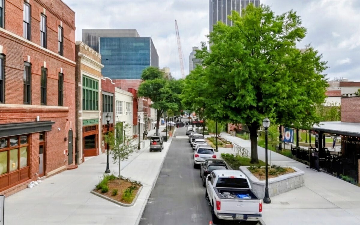 111 Broad St SW, Atlanta, GA à louer Photo de l’immeuble– Image 1 sur 5