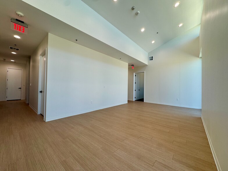 1400 N Coit Rd, McKinney, TX à louer - Photo de l’immeuble – Image 2 sur 10