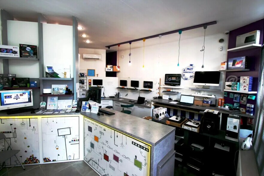 Local commercial dans Pau à louer - Photo de l’immeuble – Image 3 sur 5