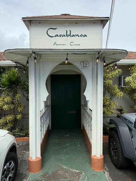 19 Hoolai St, Kailua, HI à vendre - Photo de l’immeuble – Image 1 sur 11