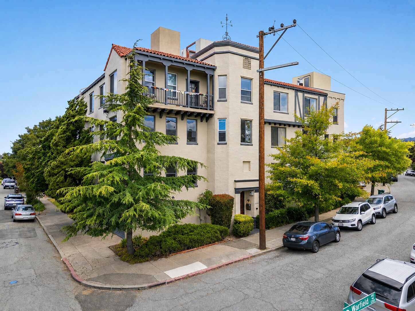1001 Warfield Ave, Oakland, CA à vendre Photo de l’immeuble– Image 1 sur 20