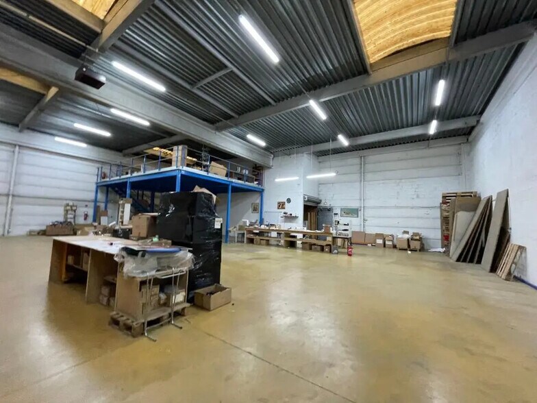 Bureau dans Villejuif à louer - Photo intérieure – Image 3 sur 8