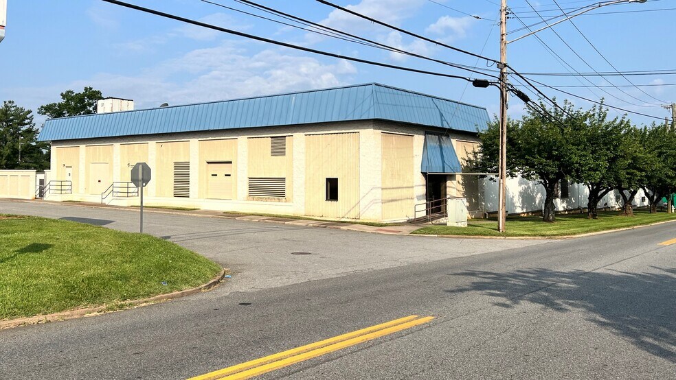 201 Oakley Ave, Lynchburg, VA à vendre - Photo de l’immeuble – Image 3 sur 27