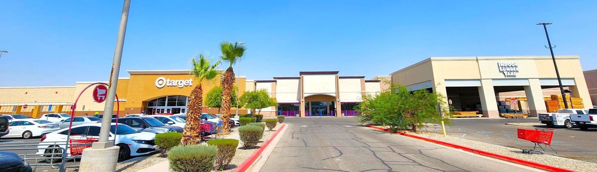 2101 N Imperial Ave, El Centro, CA à louer Photo principale– Image 1 sur 8