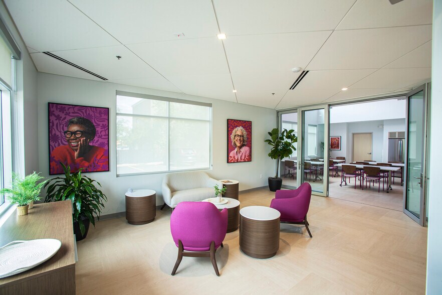 5200 Douglas Dr N, Minneapolis, MN à vendre - Photo de l’immeuble – Image 2 sur 13