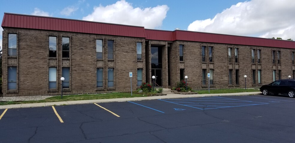4000 Portage St, Kalamazoo, MI à louer - Photo de l’immeuble – Image 1 sur 9