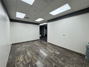 2760 Lake Sahara Dr, Las Vegas, NV à louer Photo intérieure– Image 2 sur 9