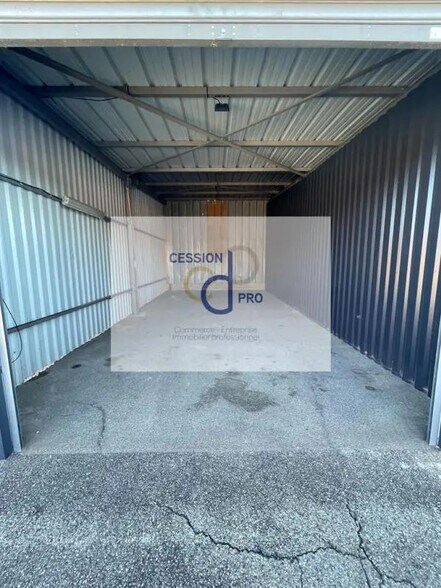 Industriel/Logistique dans Manduel à louer - Photo de l’immeuble – Image 1 sur 5