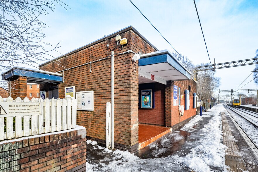 2 Station Rd, Macclesfield à louer - Photo de l’immeuble – Image 2 sur 2