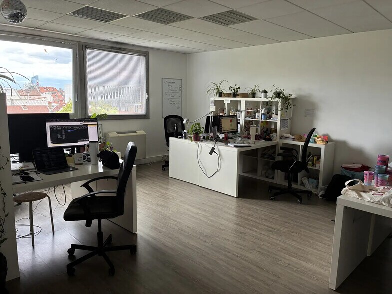 38 Cours Suchet, Lyon à louer - Photo de l’immeuble – Image 2 sur 9