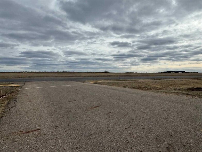 395 Snow Eagle Dr, Fort McMurray, AB à vendre - Photo de l’immeuble – Image 2 sur 10