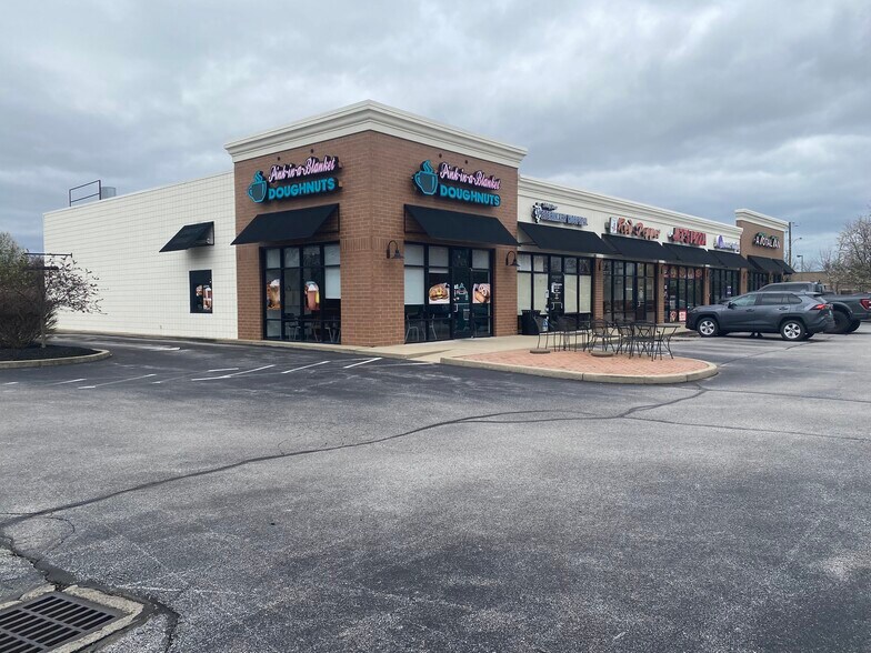 7220 Burlington Pike, Florence, KY à louer - Photo de l’immeuble – Image 1 sur 1
