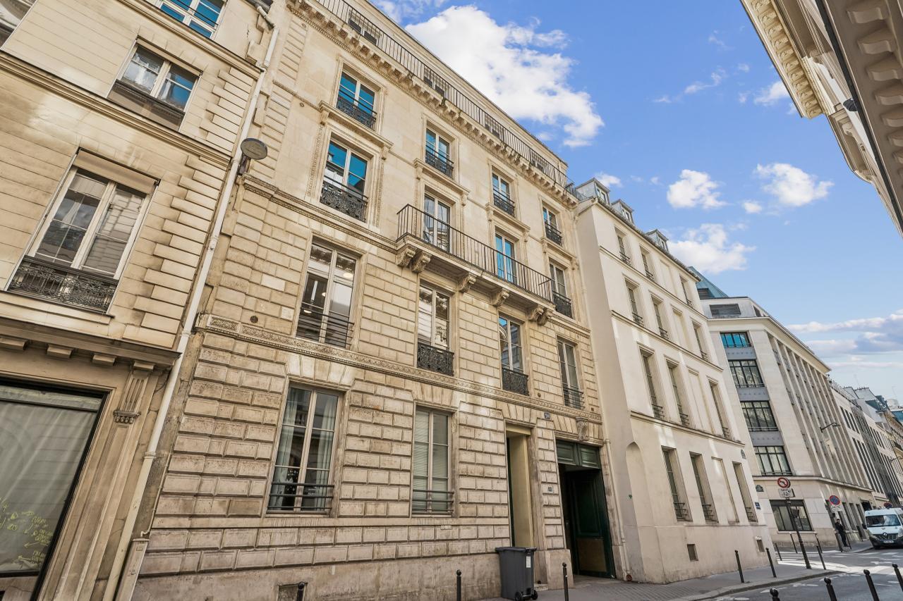 20 Rue Saint-Georges, Paris à louer Photo de l’immeuble– Image 1 sur 16