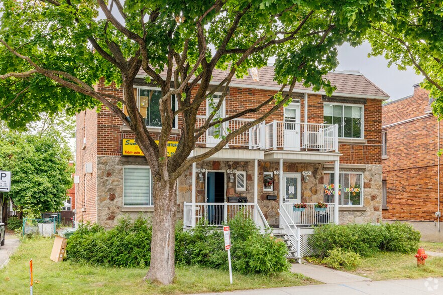 547 Boul Décarie, Saint-Laurent, QC à vendre - Photo de l’immeuble – Image 2 sur 3