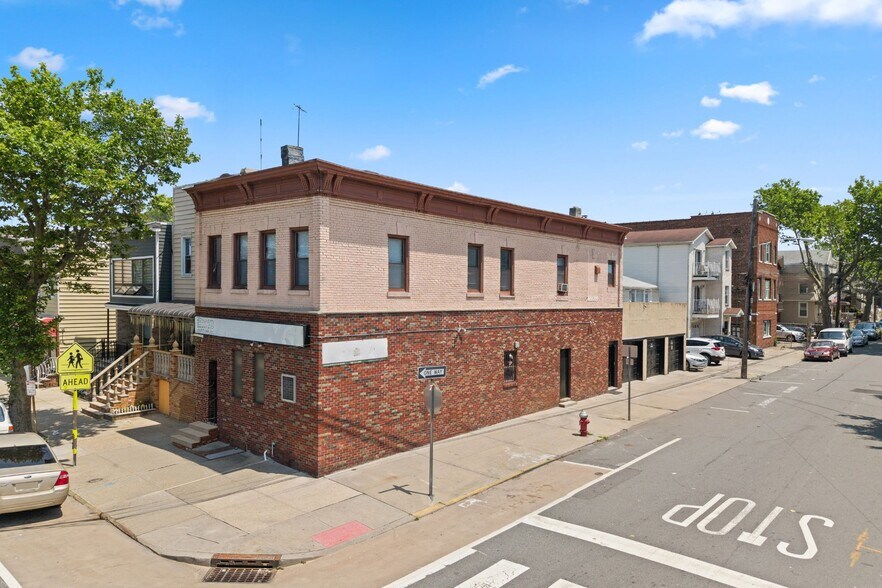 162 Mallory Ave, Jersey City, NJ à vendre - Photo de l’immeuble – Image 3 sur 26