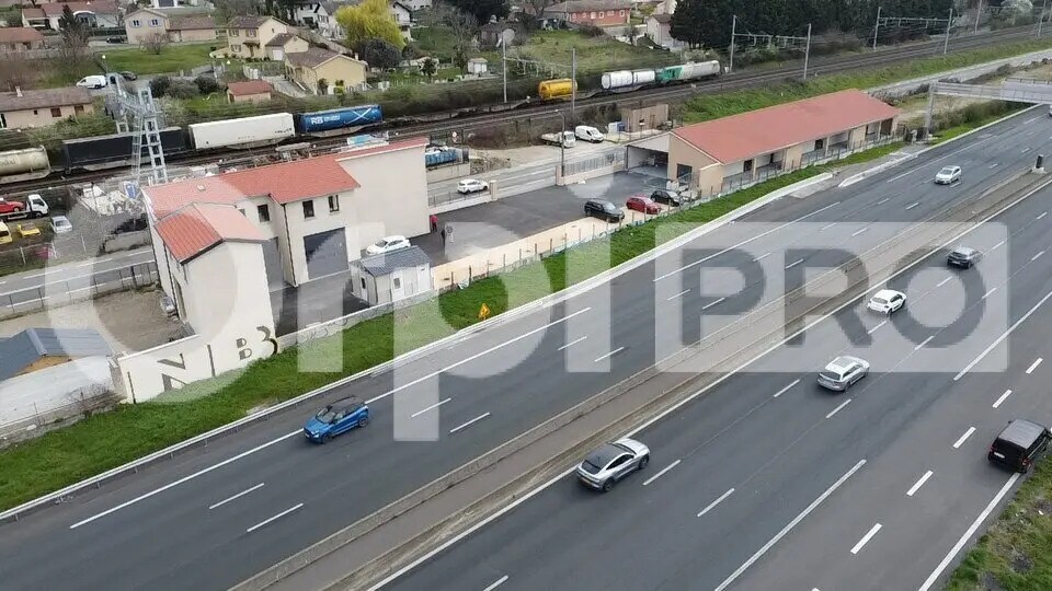 Bureau dans Ternay à louer - Aérien – Image 3 sur 3