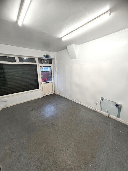 10 Station Rd, Barnsley à louer - Photo de l’immeuble – Image 2 sur 6