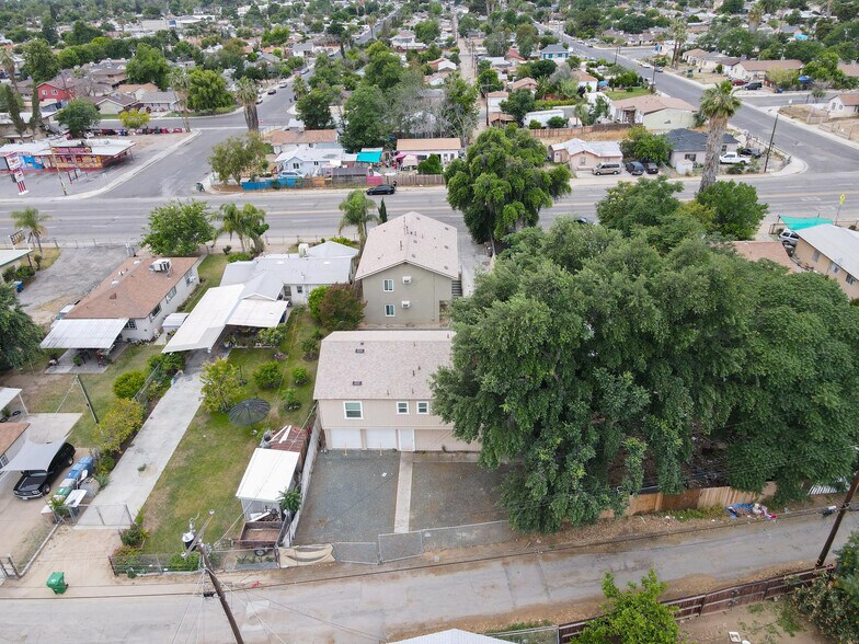 2207 River Blvd, Bakersfield, CA à vendre - Photo de l’immeuble – Image 3 sur 8