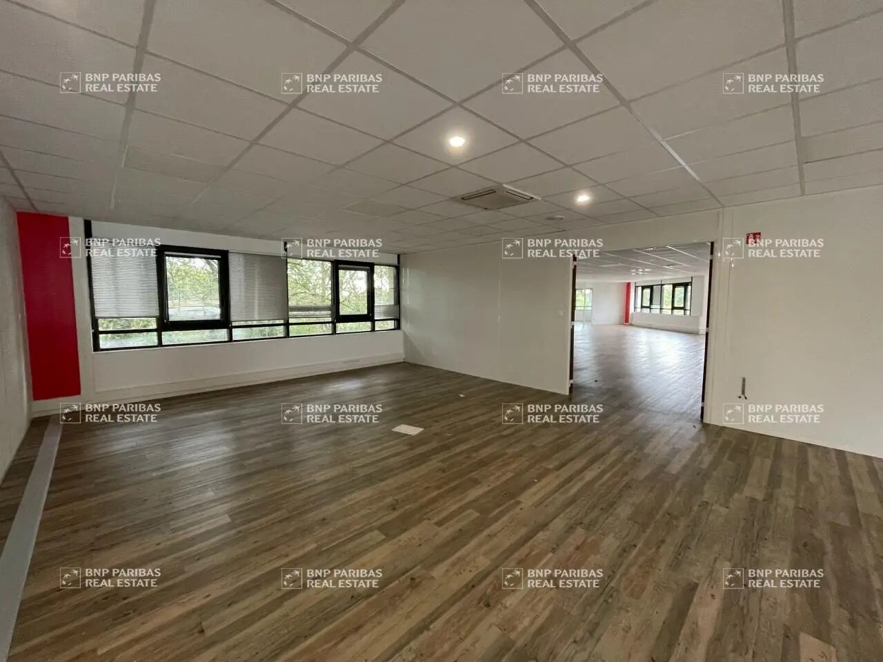 8 Boulevard Albert Einstein, Nantes à louer Photo de l’immeuble– Image 1 sur 14