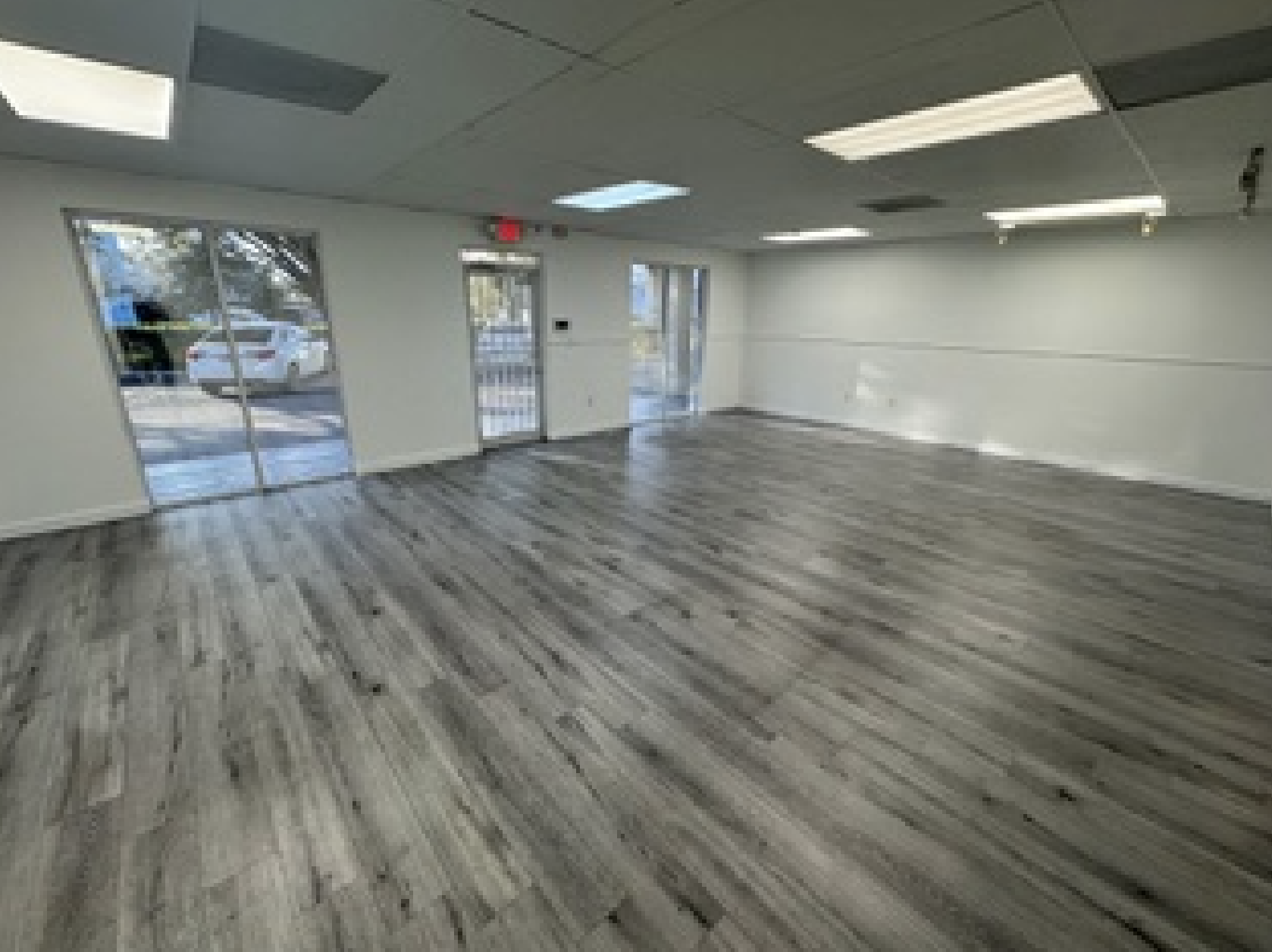 8001 W 26th Ave, Hialeah, FL à louer Photo intérieure– Image 1 sur 9