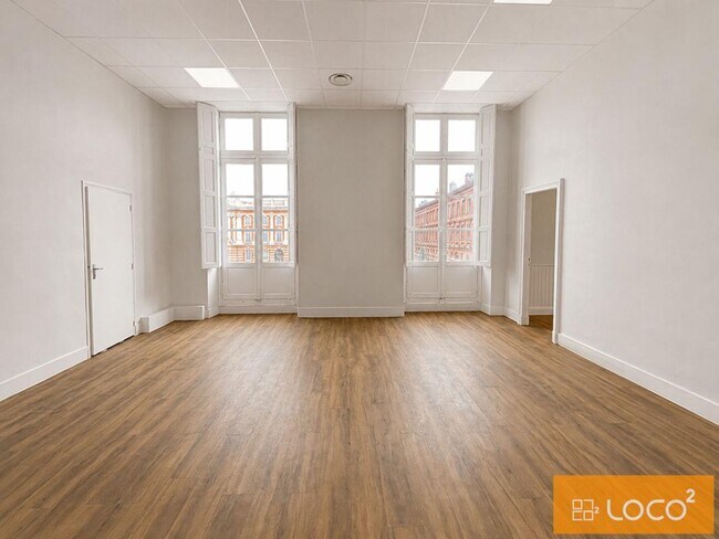 Plus de détails pour 9 Place Du Capitole, Toulouse - Bureau à vendre
