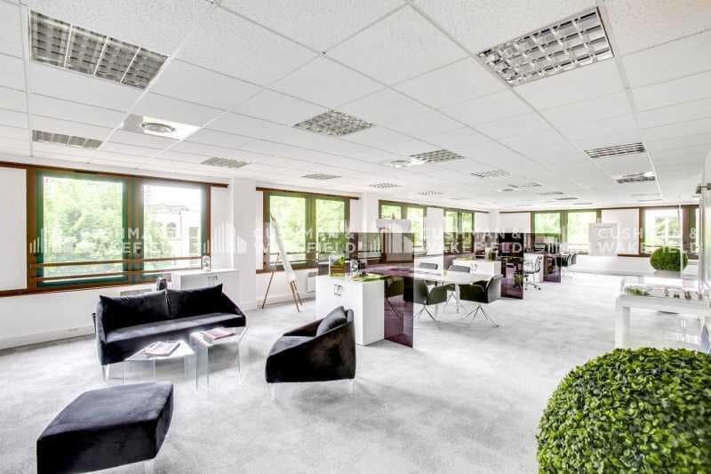 14-26 Rue Jean Rostand, Orsay à louer - Photo de l’immeuble – Image 2 sur 15
