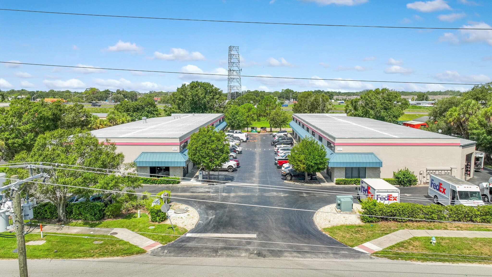 800 Bell Rd, Sarasota, FL à louer Photo de l’immeuble– Image 1 sur 8