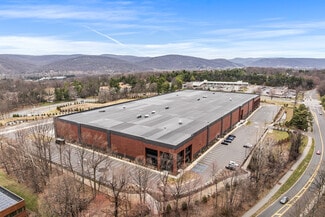 Plus de détails pour 1000 MacArthur Blvd, Mahwah, NJ - Industriel/Logistique à louer