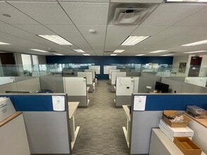 302 Knights Run Ave, Tampa, FL à louer Photo intérieure– Image 2 sur 14