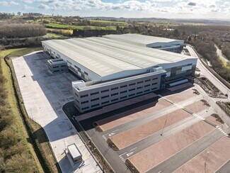 Plus de détails pour Birmingham Rd, Redditch - Industriel/Logistique à louer