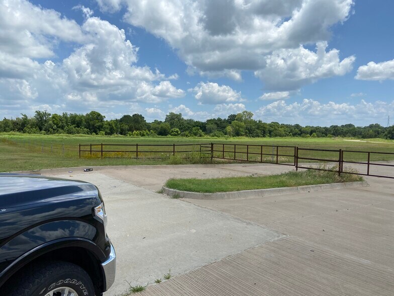 7450 NE 23rd St, Oklahoma City, OK à vendre - Photo de l’immeuble – Image 3 sur 7