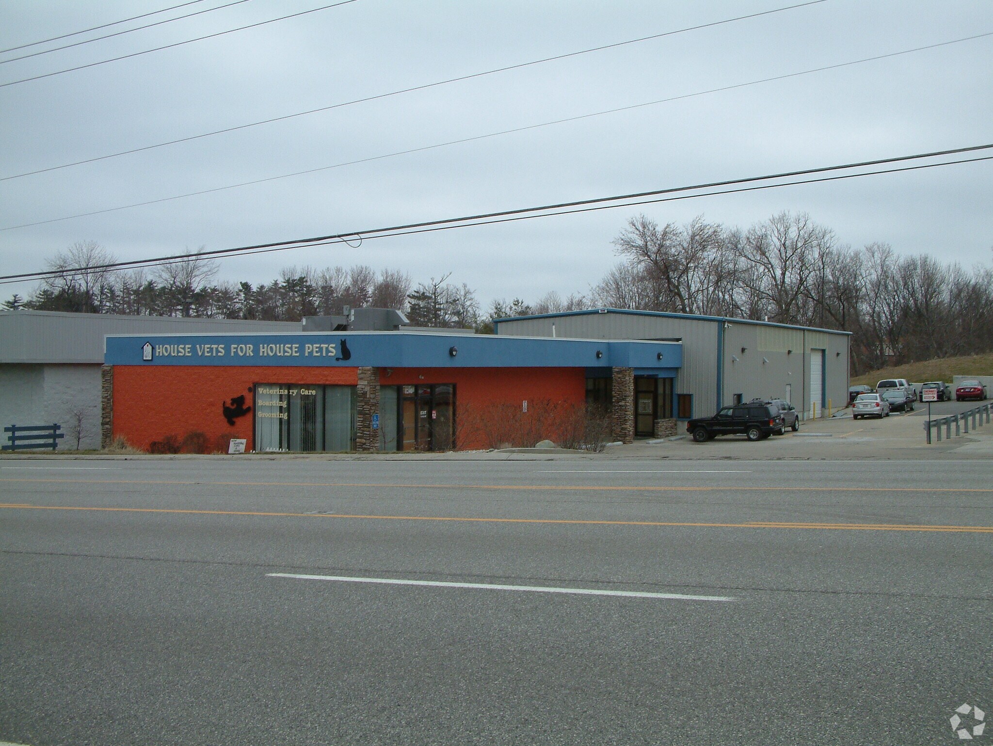 8240 Beechmont Ave, Cincinnati, OH à vendre Photo principale– Image 1 sur 3