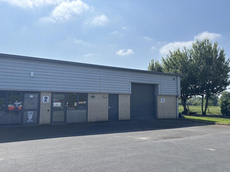 1 Brockeridge Rd, Twyning à louer - Photo de l’immeuble – Image 2 sur 12