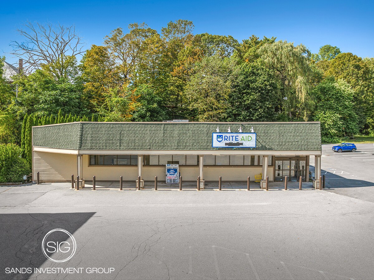 52 Main St, Windsor, VT à vendre Photo de l’immeuble– Image 1 sur 6