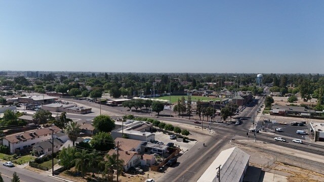 1200-1212 W Murray Ave, Visalia, CA à louer - Photo de l’immeuble – Image 3 sur 4