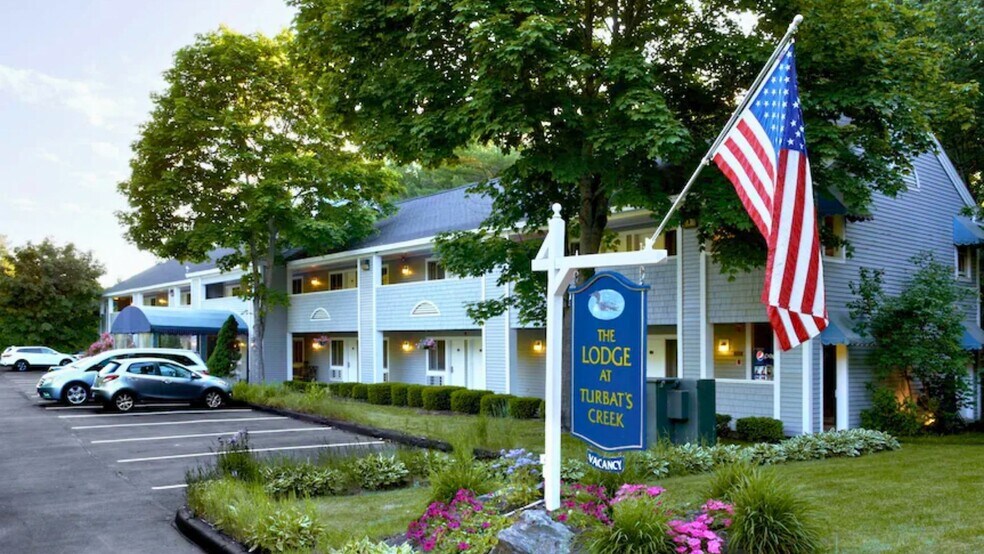 7 Turbats Creek Rd, Kennebunkport, ME à vendre - Photo de l’immeuble – Image 2 sur 9