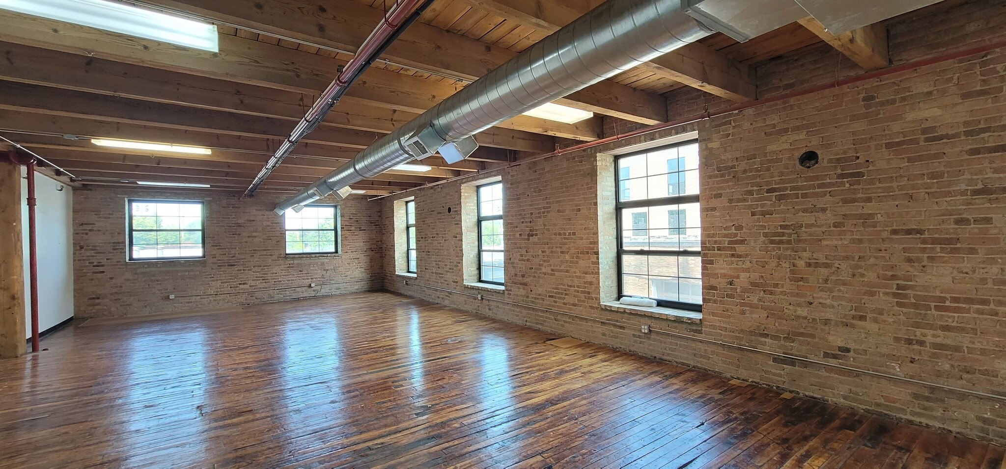 1100 W Cermak Rd, Chicago, IL à louer Photo intérieure– Image 1 sur 1
