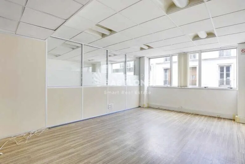 Levallois-Perret, HDS 92300 - Lot 01 -  - Photo intérieure - Image 1 of 5