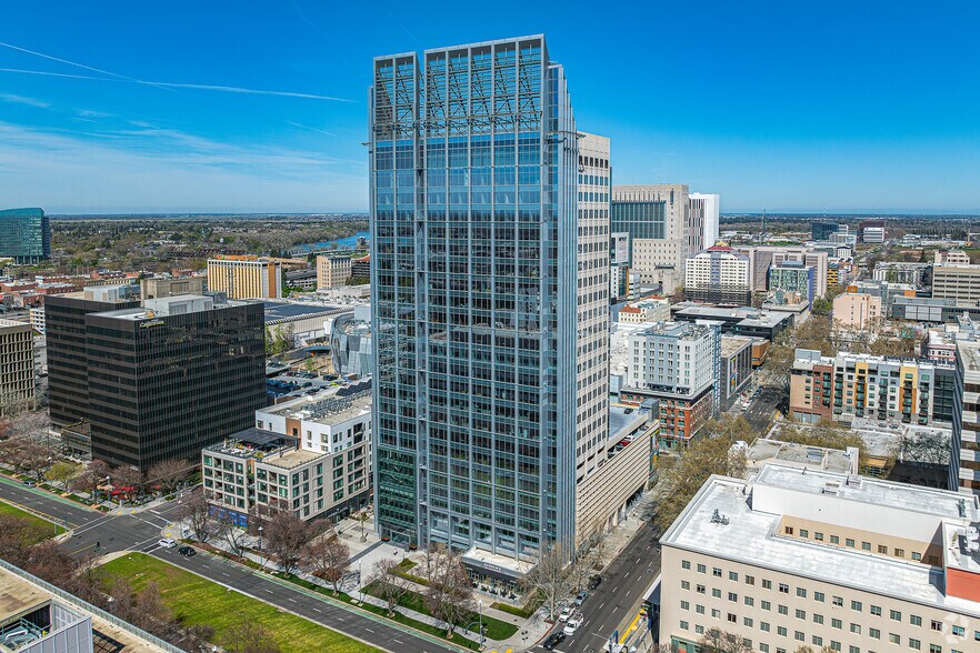 621 Capitol Mall, Sacramento, CA à louer - Photo de l’immeuble – Image 1 sur 30